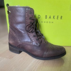 TED BAKER LONDON Combat Lace up Boots / Distressed Brown Leather / Size 7